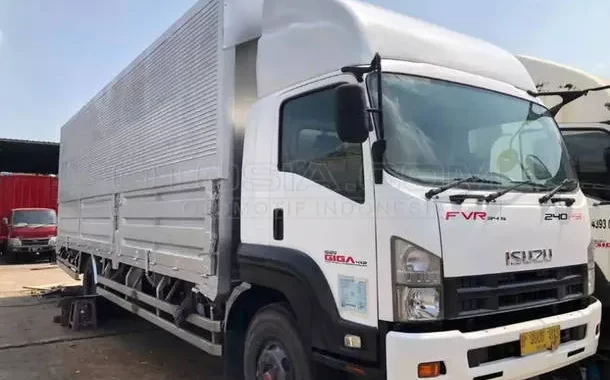 isuzu giga FVR